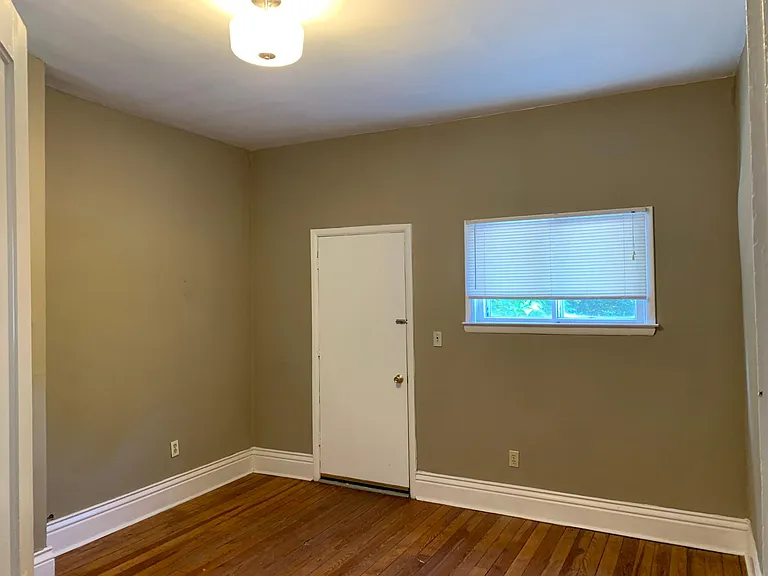 1016 Everett Ave #2 — Photo 14