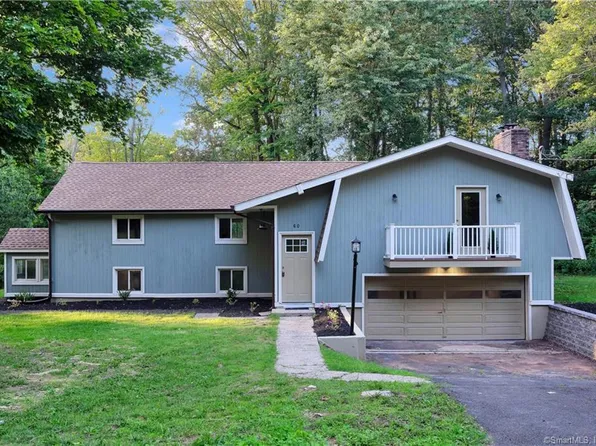 60 Blue Trail Court, North Branford, CT 06472