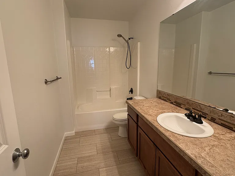3515 Cedar Ave S #BASEMENT — Photo 6