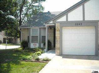2243 SW Westport Pl, Topeka, KS 66614