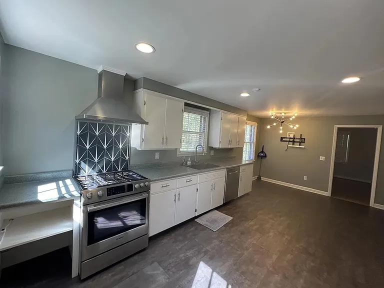 416 Summerlea Dr — Photo 4