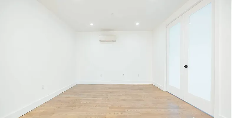 Rented by Reside New York | media 47