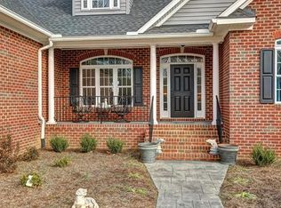 8460 Lee Davis Rd, Mechanicsville, VA 23116