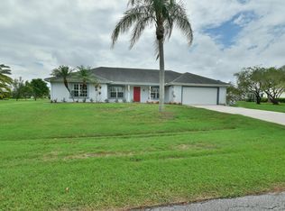 2134 SE Pyramid Rd, Port Saint Lucie, FL 34952