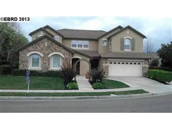1644 Cipriani Pl photo 1