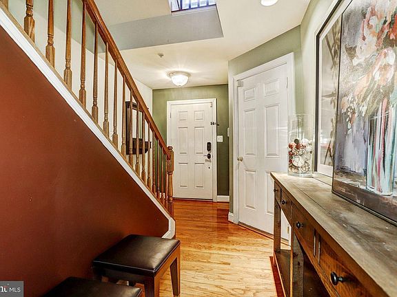 2nd image of 8496 Pamela Way Unit 114