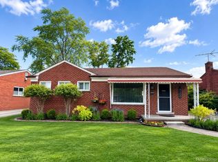 9100 Brentwood St, Livonia, MI 48150