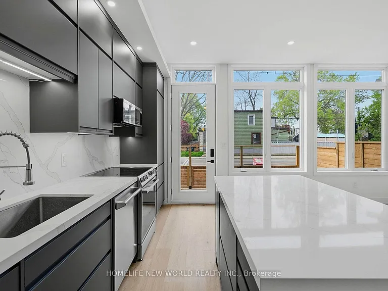 1842 Dundas St E — Photo 13