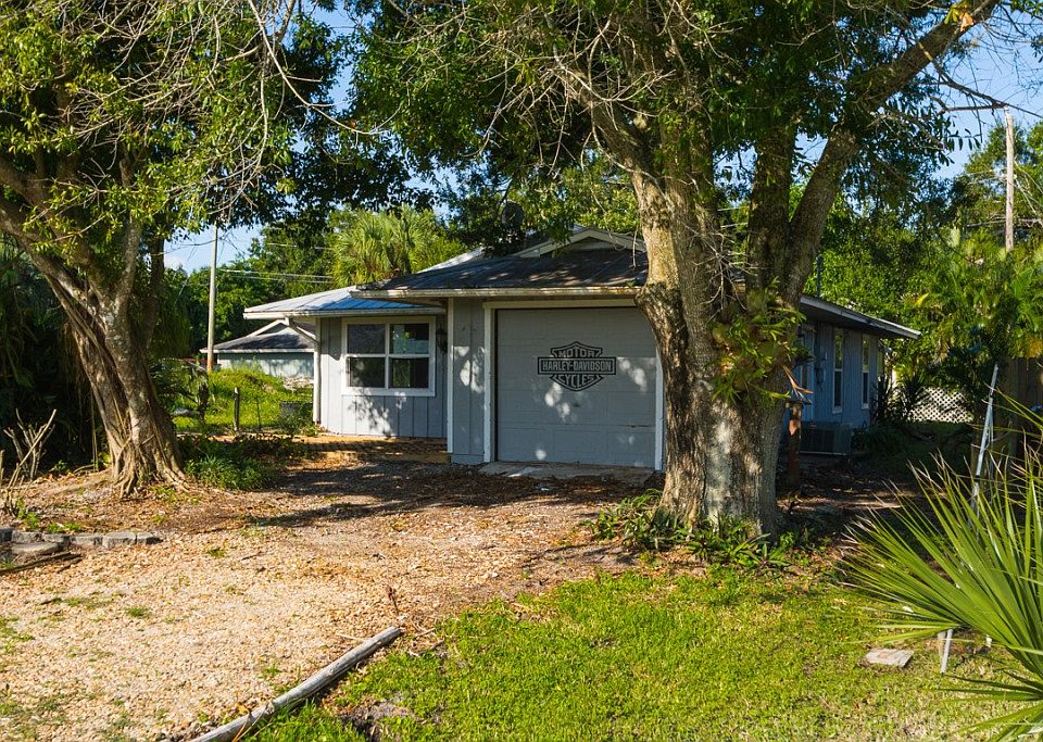 1st image of 1455 25th Ct SW