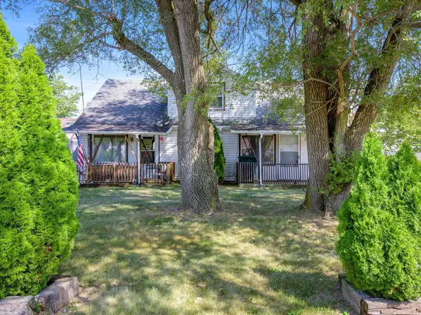 108 N Claypool Rd, Muncie, IN 47303