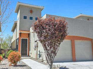 6927 Papaya St NE, Albuquerque, NM 87109