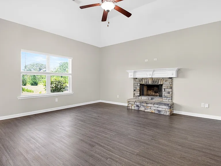 144 Reserve Pl — Photo 32