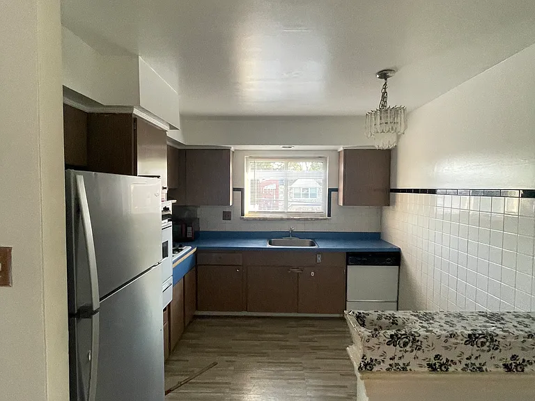 9350 Hoff St — Photo 7