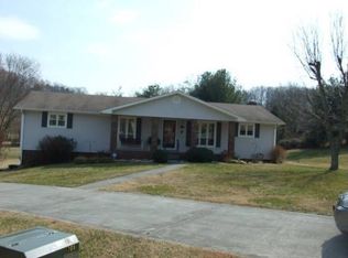 5629 Sussex Ln, Morristown, TN 37814