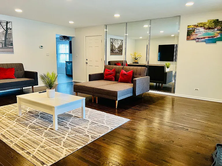273 W Kimbell Ave — Photo 4