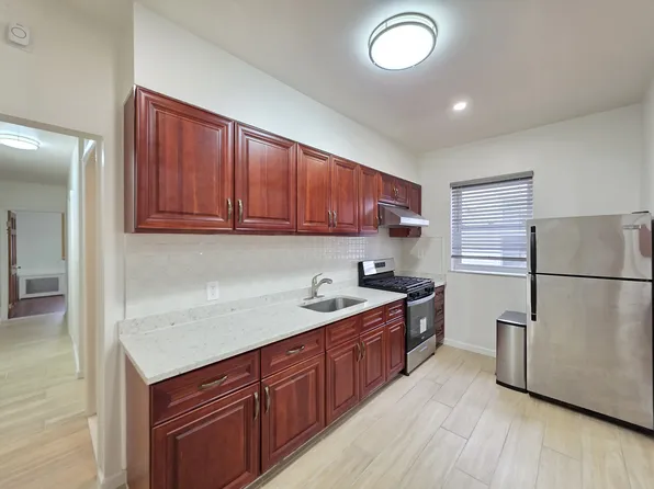 1650 Dahill Rd Floor 2, Brooklyn, NY 11223