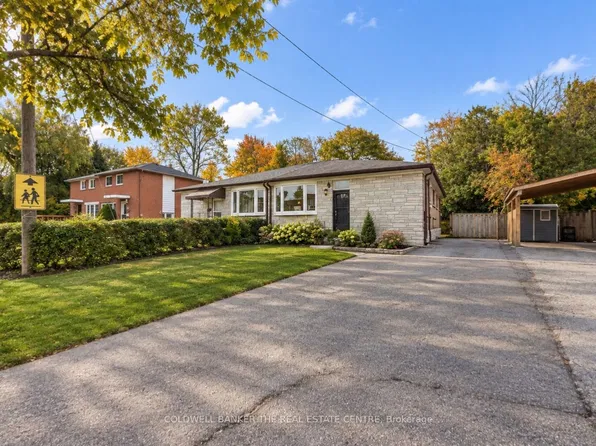 21 Glass Dr, Aurora, ON L4G 2E5