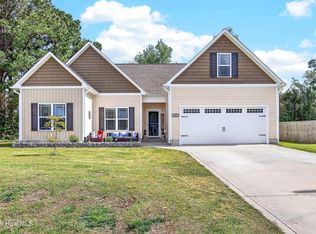 301 Buckeye Ct S, Jacksonville, NC 28540