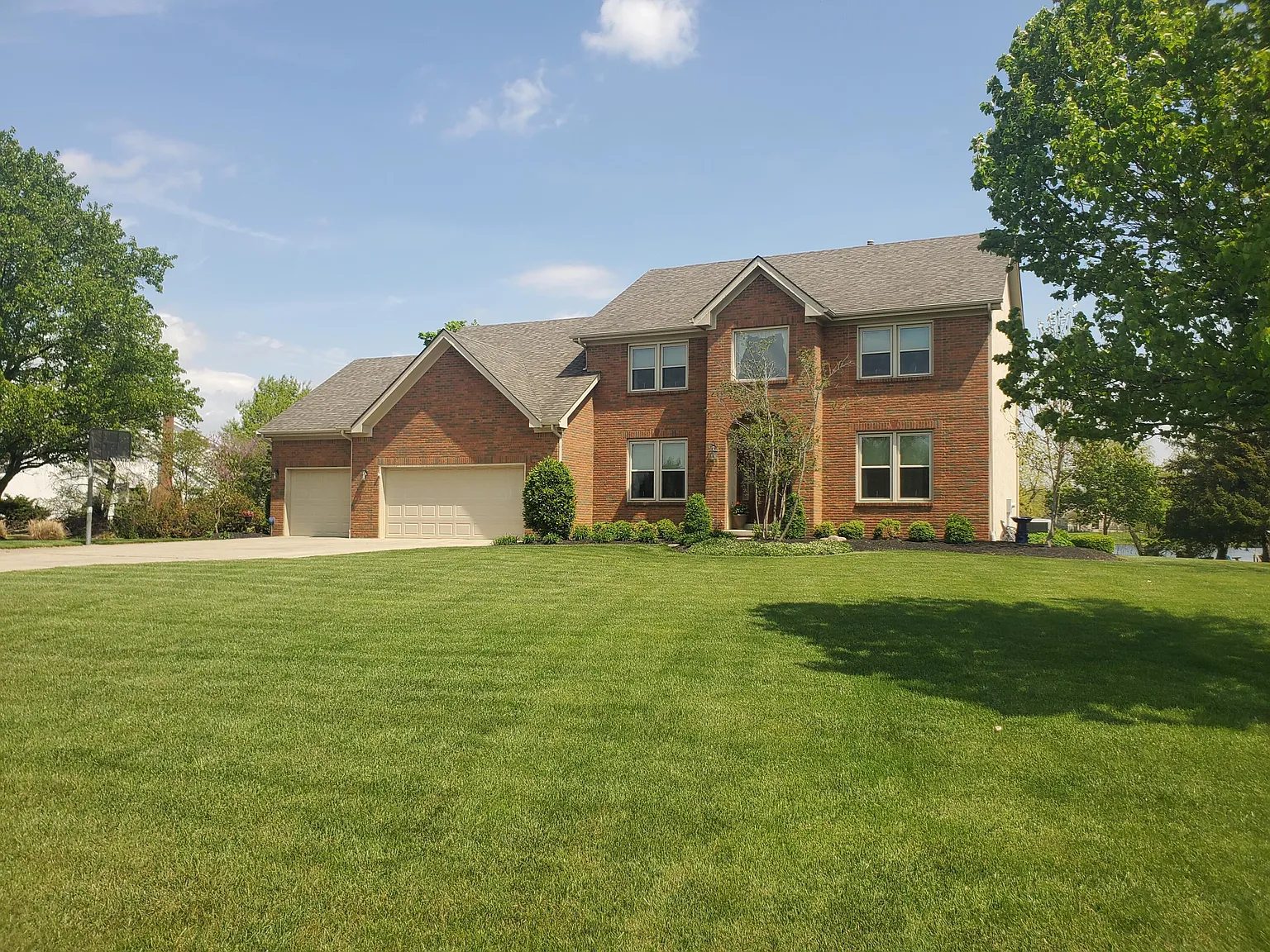 2767 Mallards Landing Dr photo 1