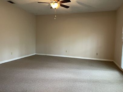 5th image of 200 Darsey Rd