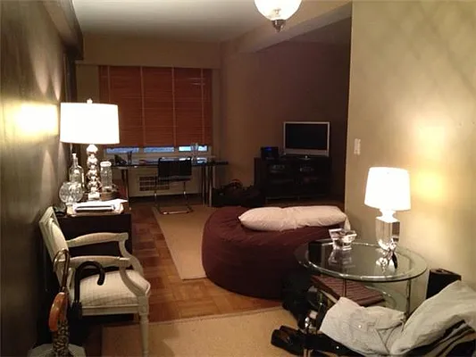 Rented by essential NEW YORK Real Estate | media 25