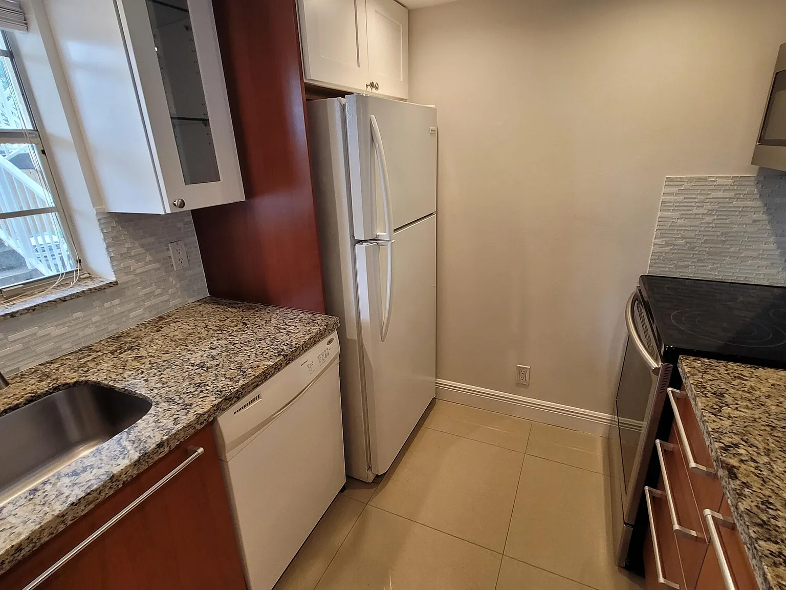 1 bed, 1.0 bath, 700 sqft, $1,895 — Photo 4