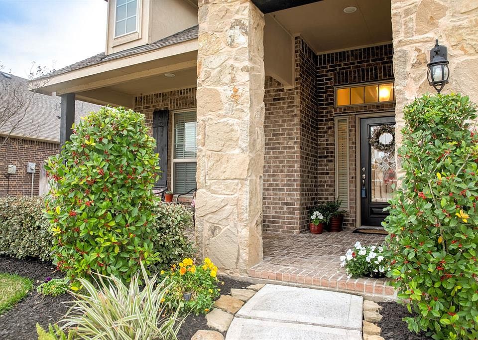 1st image of 22910 Caverly Ln