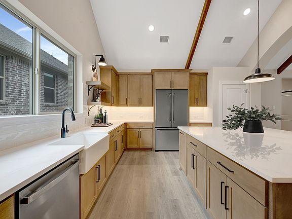 7th image of this home