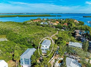 6326 Laguna Dr, Longboat Key, FL 34228
