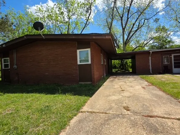 1908 S Skylane Dr, Albany, GA 31705