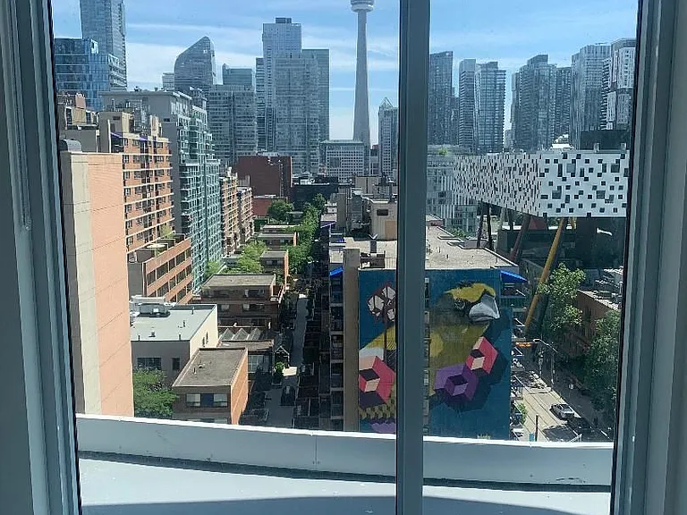 280 Dundas St W #1011 — Photo 3