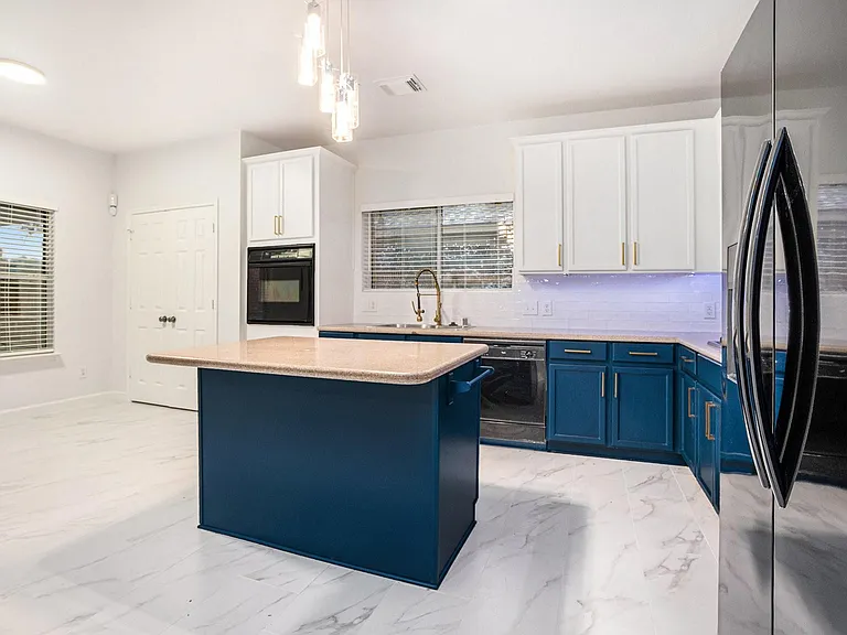 3811 Misty Falls Ln — Photo 17