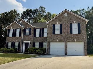 5769 Fairington Farms Ct, Lithonia, GA 30038