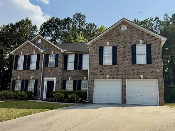 5769 Fairington Farms Ct, Lithonia, GA 30038
