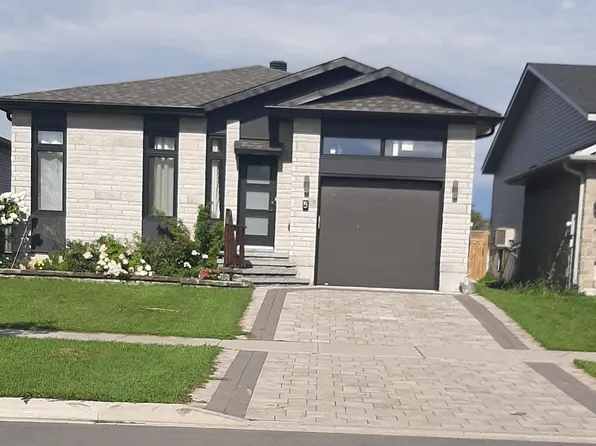 5 Portland Dr, Cornwall, ON K6H 0J4