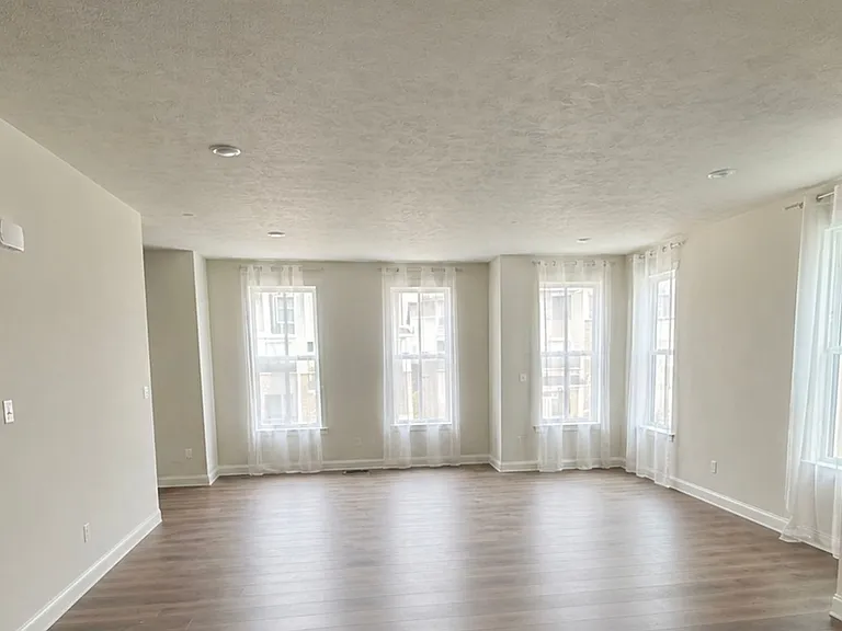 116 Crab Apple Way — Photo 18