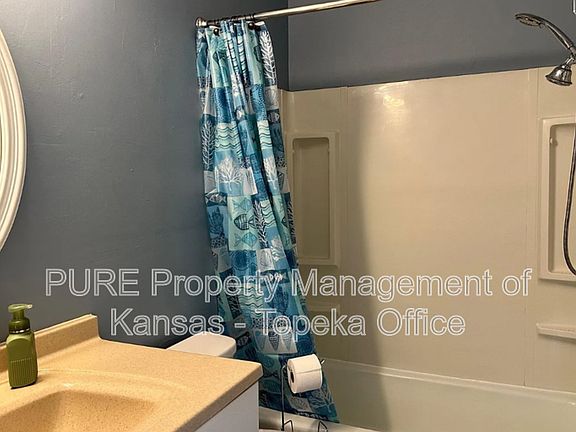 4th image of 5216 SW 33rd St