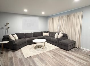 654 Maple Ln, Brownsburg, IN 46112