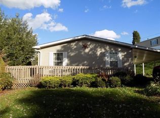 303 Blue Jay Ln, Apollo, PA 15613