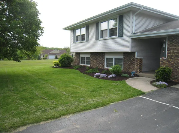 1165 Legion Dr, Twin Lakes, WI 53181