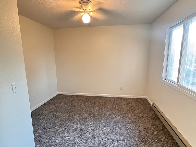 4002 Lakeview Dr #2 — Photo 10