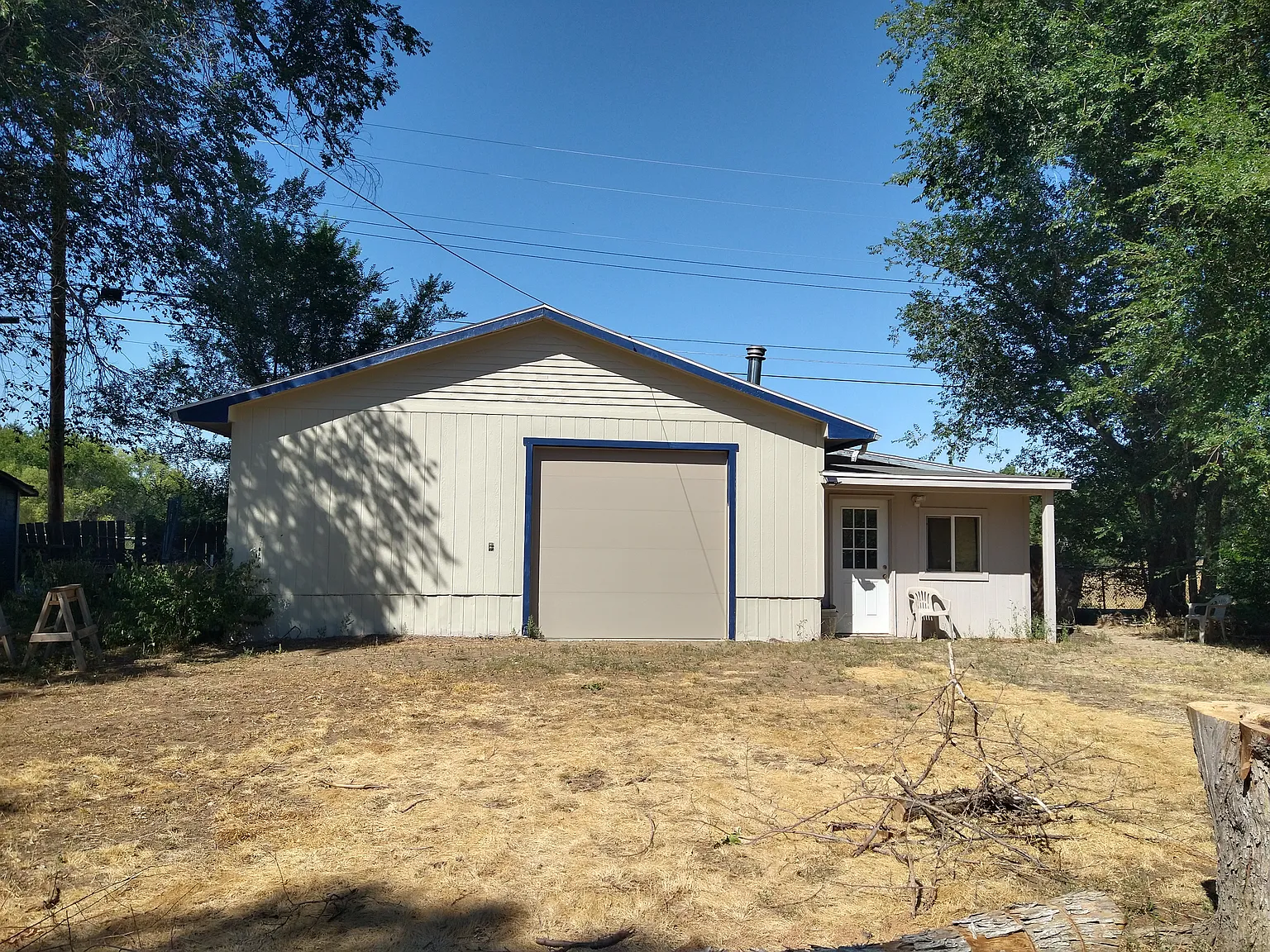 3 bed, 2.5 bath, 1850 sqft, $2,400 — Photo 3