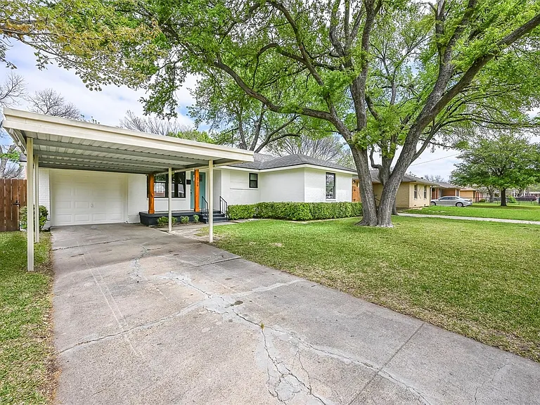 2729 Lockhart Ave — Photo 2