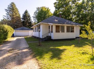 4644 12 Mile Rd NE, Rockford, MI 49341