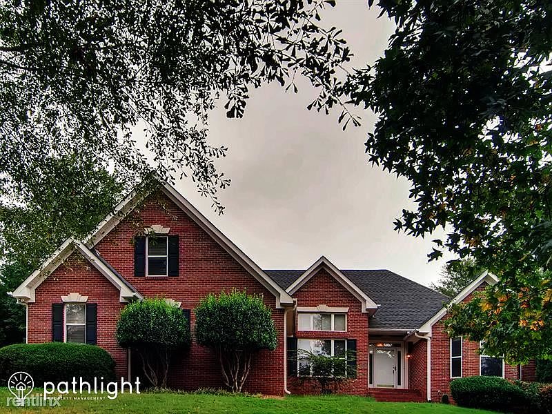 1st image of 726 Forestglen Dr