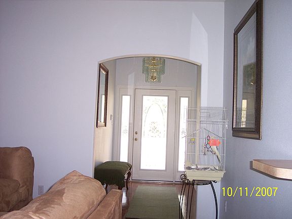 5th image of 19 Dogwood Ln