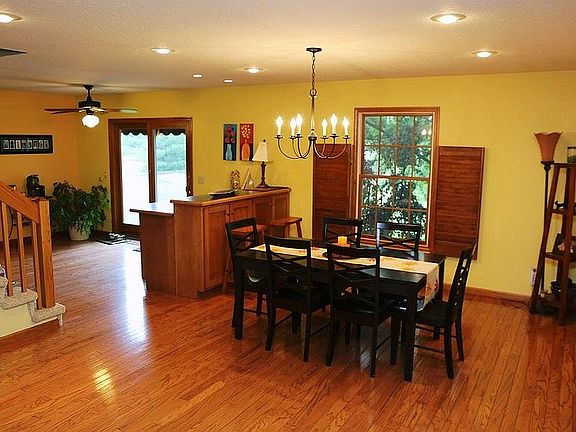 Dining and Breakfast area