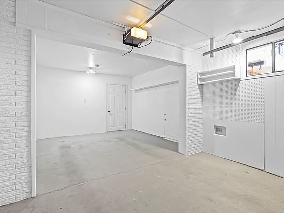 5th image of 3425 9th St NE