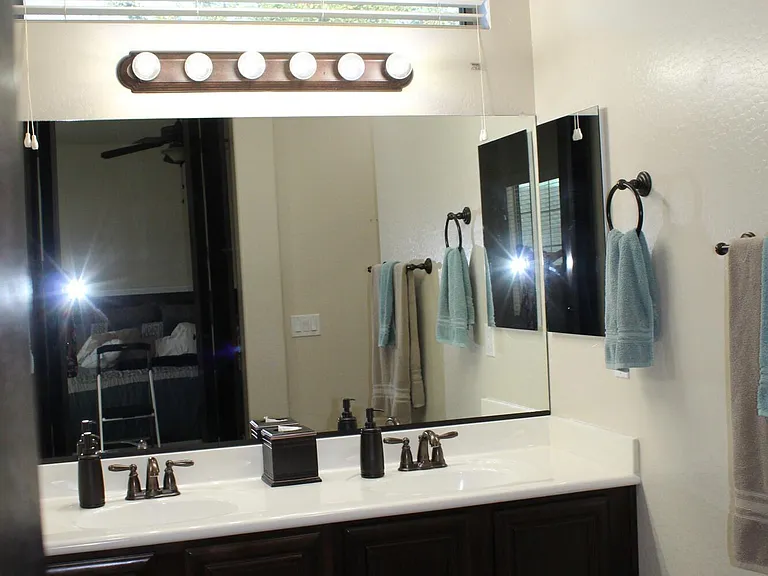 3457 S Swan Dr — Photo 11