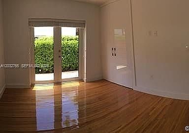 3rd image of 3 Farrey Ln